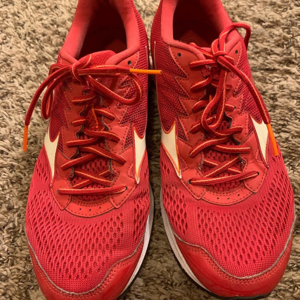 Women’s mizuno wave rider 20